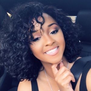 Meet your Posher, Karla